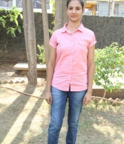 sindhu-reddy-cute-photostills-gallery-13_s_184