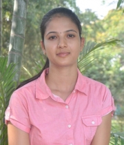 sindhu-reddy-cute-photostills-gallery-3_s_110