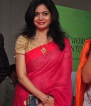 singer-sunitha-at-92-7-big-fm-green-ganesha-launch-9