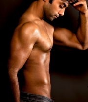 7navdeep-six-pack