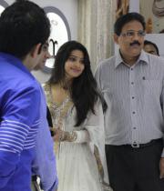 sneha-at-malabar-gold-collections-23