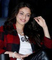 actress-sneha-ullal-latest-photostills-gallery-03_s_672