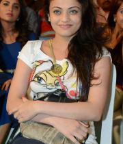 sneha-ullal-stills-from-park-audio-15