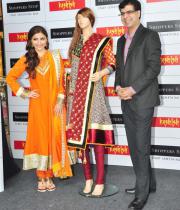 soha-launch-shoppers-stops-salwaar-kameez-kurti-fest-11