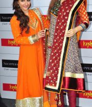 soha-launch-shoppers-stops-salwaar-kameez-kurti-fest-13