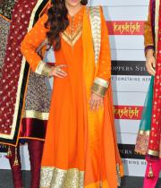 soha-launch-shoppers-stops-salwaar-kameez-kurti-fest-17