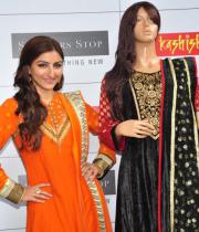 soha-launch-shoppers-stops-salwaar-kameez-kurti-fest-18