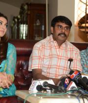 something-something-pressmeet-photos-12