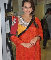 sonakshi-sinha-latest-photos-1
