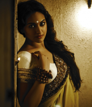 sonakshi-sinha-photoshoot-for-notch-3