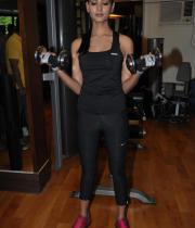 sonal-chauhan-gym-workout-hot-photos-16