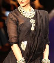 sonam-kapoor-iijw-hot-photos-05