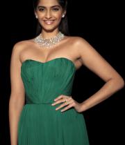 sonam-kapoor-iijw-hot-photos-09