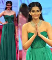 sonam-kapoor-iijw-hot-photos-23
