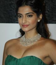 sonam-kapoor-iijw-hot-photos-29