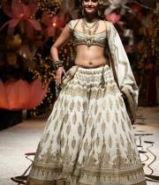 sonam-kapoor-hot-photo-stills-04