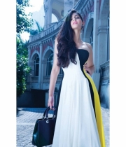 sonam-kapoor-new-hot-photo-shoot-4