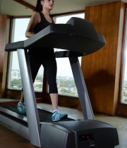 sonia-agarwal-hot-gym-photos-5