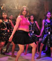 sonia-agarwal-hot-item-song-photos-12