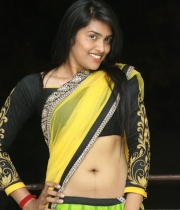 sravanthi-hot-navel-show-sexy-7