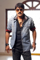 satruvu-movie-stills-14