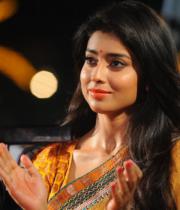 sriya-in-pavitra-audio8