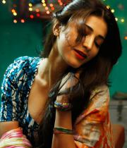 sruthi-hassan-latest-hot-photos-4