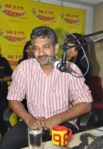 rajamouli-at-redio-mirchi-11