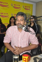 rajamouli-at-redio-mirchi-12