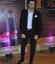 stars-at-boroplus-gold-awards-2013-photos-10