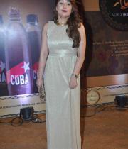 stars-at-boroplus-gold-awards-2013-photos-33