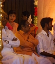 stars-at-ravi-raghavendra-daughter-marriage-photos-16