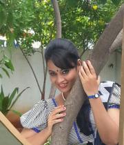 suja-varunee-new-stills-17