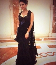 sunny-leone-latest-images-04