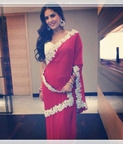 sunny-leone-latest-images-13