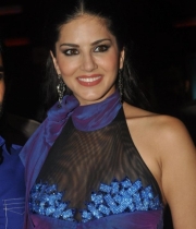 sunny-leone2