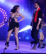 sunny-leone-hot-photos-at-shootout-at-wadala-audio-launch-17