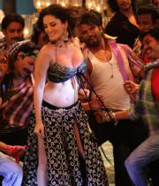 sunny-leone-hot-shootout-at-wadala-01