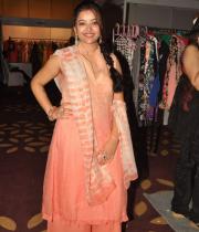 swetha-basu-photos-at-fashion-run-show-25