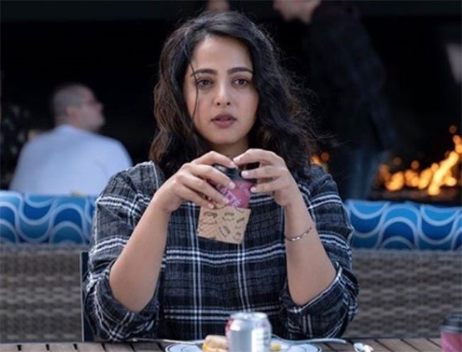 కాస్టింగ్ కౌచ్ పై నిజాలు దాచేసిన అనుష్క?