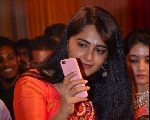 ‘నాకు కొంచెం సిగ్గెక్కువ.. అందుకే వాటికి దూరంగా ఉన్నా’