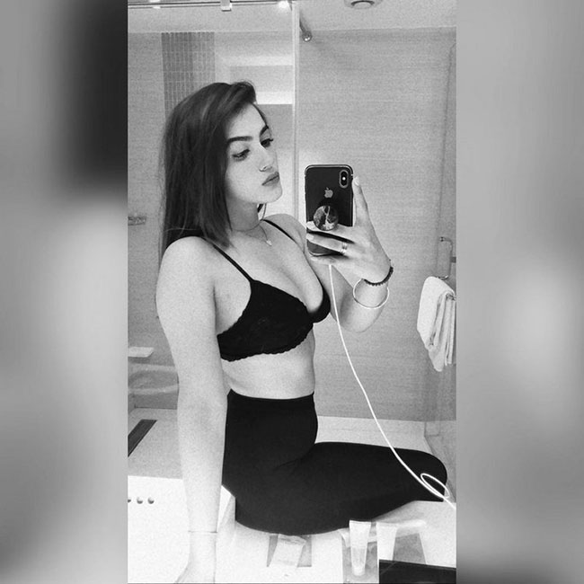 Kavya Thapar Latest Stunning Selfie