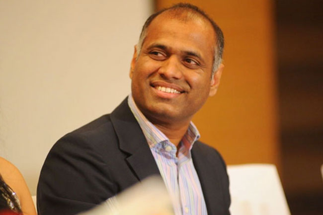 పోలీసుల ఎదుట విచారణకు హాజరైన పీవీపీ…!