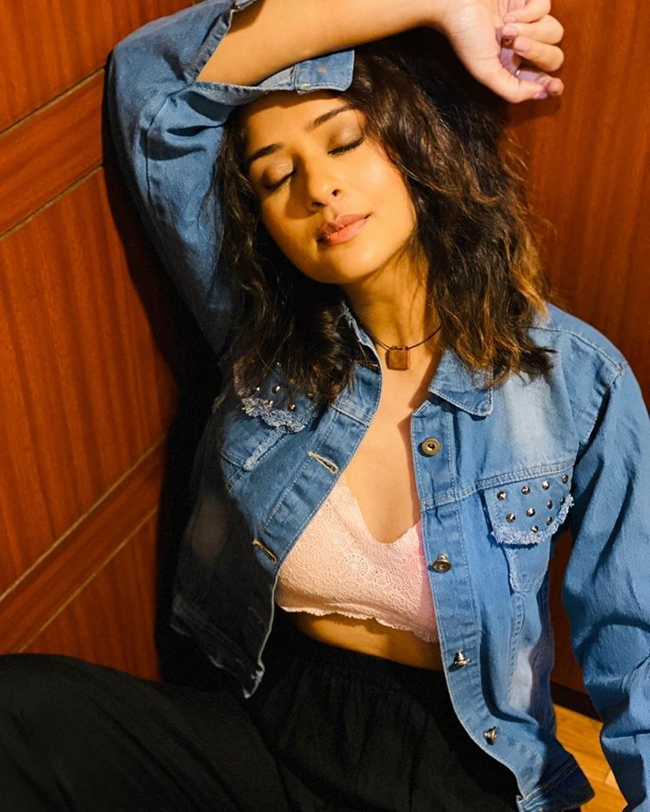 ఇలా ఓపెన్ చేస్తే మా పరిస్థితి ఏం కావాలి పాయల్