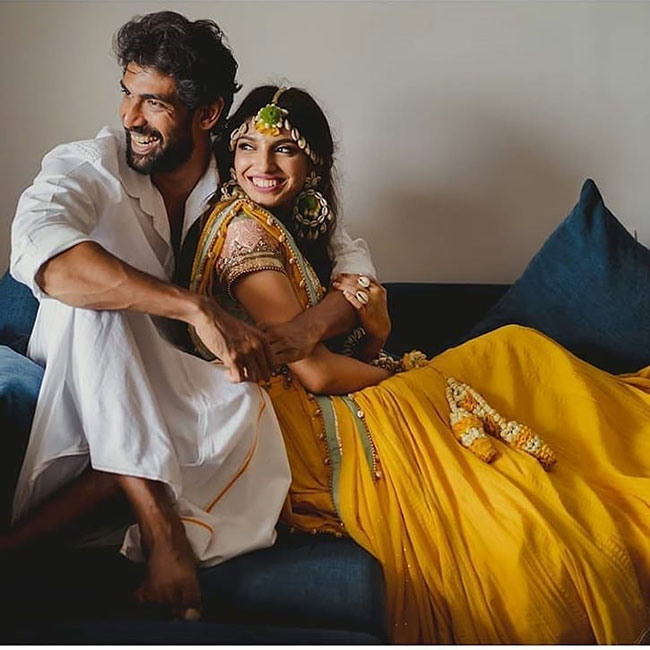 కొత్త జంట క్యూట్ పిక్ వైరల్