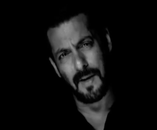 Salman Khan Sings Tribute To The Nation In Style