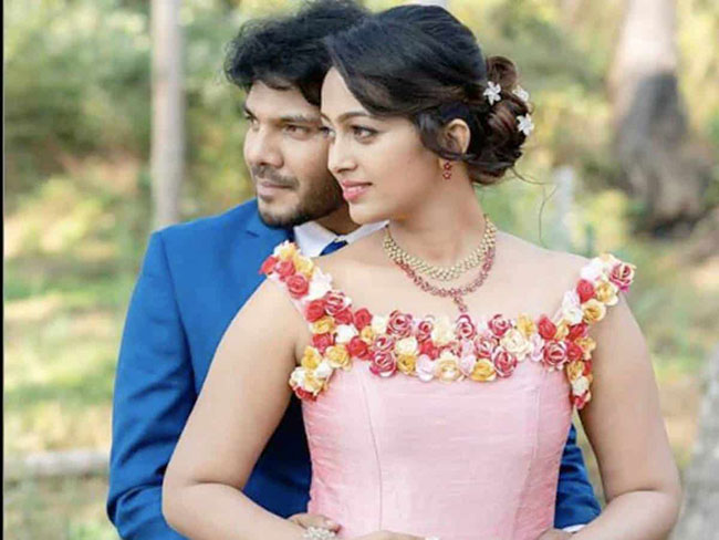 విడాకులు తీసుకున్న టాలీవుడ్ హీరోయిన్…!