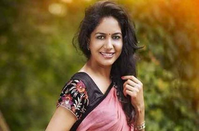 Singer Singer Dismisses Rumours Of Participating Bigg Boss 4