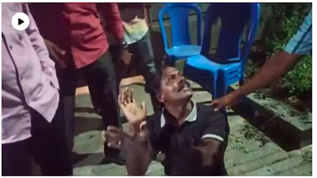 బాలు ఇంటి ముందు భావోద్వేగంతో కుప్పకూలిన అభిమాని