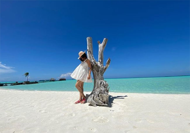 ఈ అందాలను చెడగొట్టొద్దన్న తాప్సి